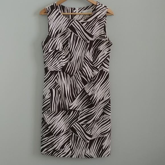 Ronnie Nicole - Picture 1 of 7